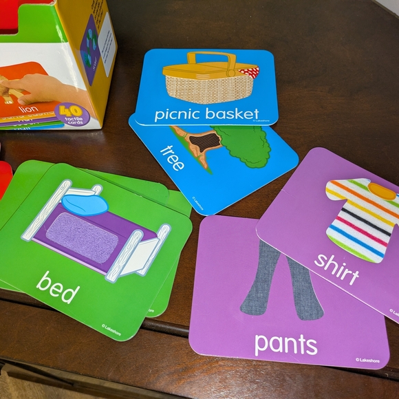 Lakeshore Learning Touch & Learn Library - Picture 5 of 12